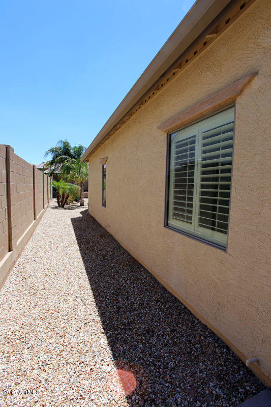 5113 West Beverly Road Laveen, AZ 85339 - Photo 3 of 26 image3 (1)