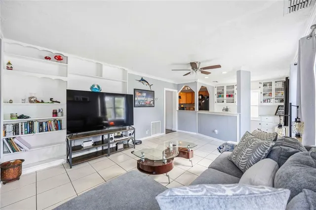 $420,000 | 1919 12th Avenue West, Bradenton, FL 34205