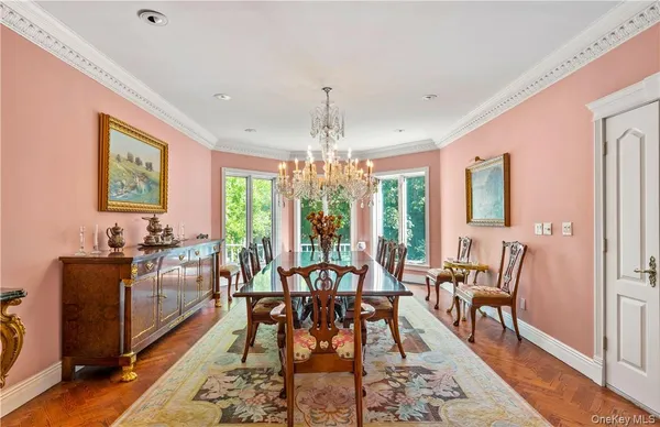 $2,300,000 | 6 Love Lane, Harrison, NY 10528