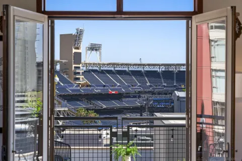 $1,319,900 | 877 Island Avenue, Unit 705, San Diego, CA 92101