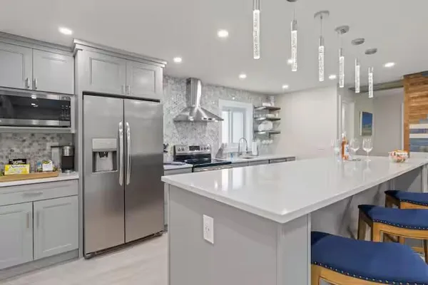 $8,000 | 322 Northwest 4th Avenue, Delray Beach, FL 33444