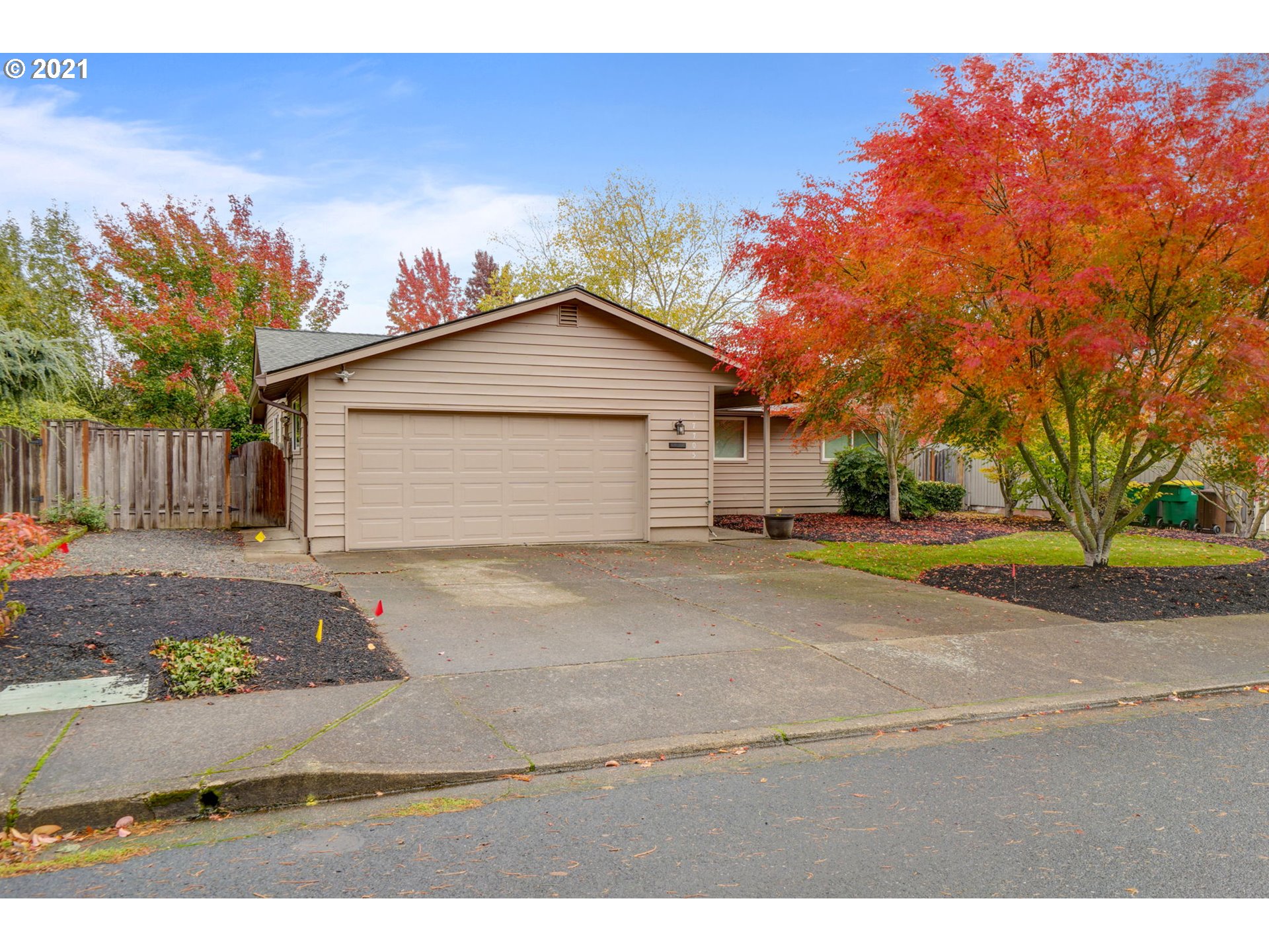 17705 Southwest Sumac Lane Aloha, OR 97007 - Photo 1 of 25 Gallery Image 1