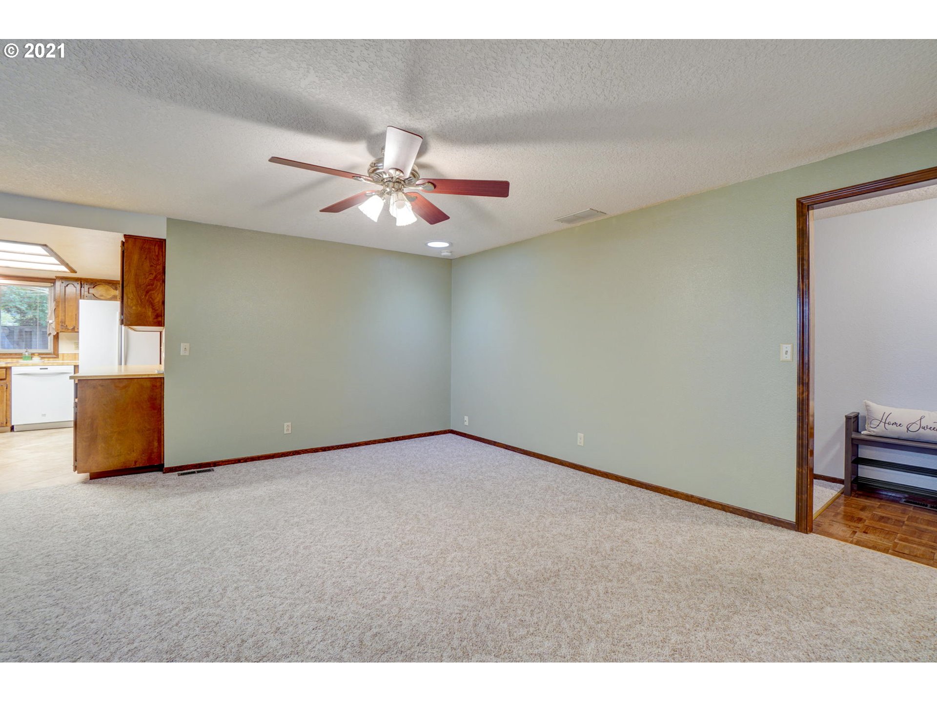 17705 Southwest Sumac Lane Aloha, OR 97007 - Photo 3 of 25 Gallery Image 3