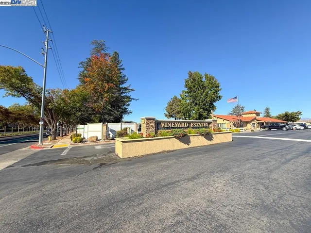 $289,000 | 3263 Vineyard Avenue, Unit 89, Pleasanton, CA 94566