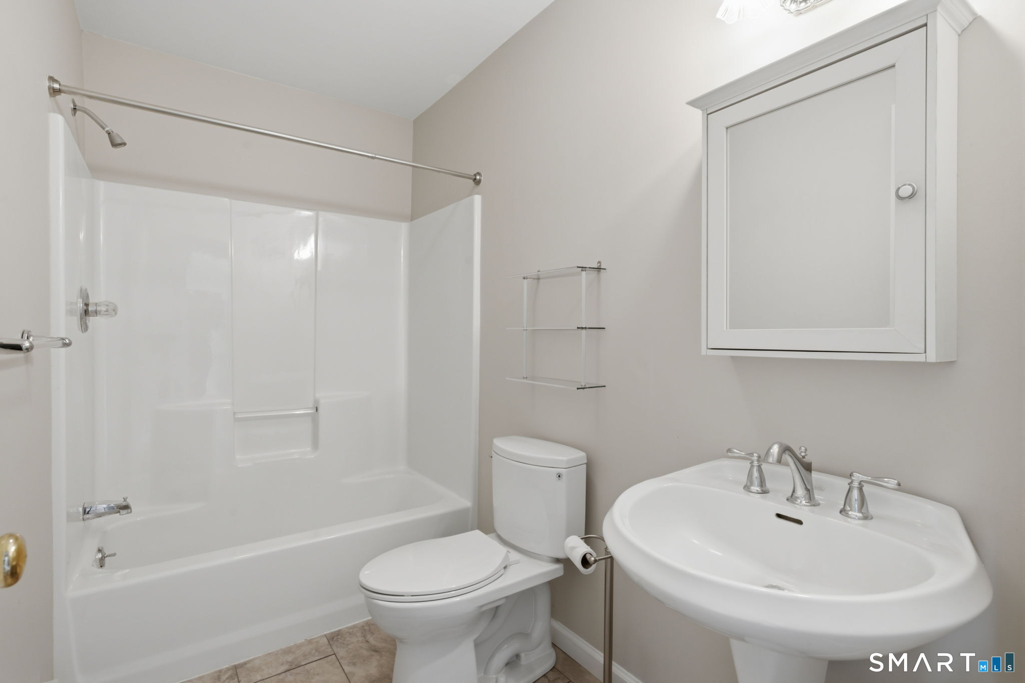 50 Hoskins Road Bloomfield, CT 06002 - Photo 35 of 39