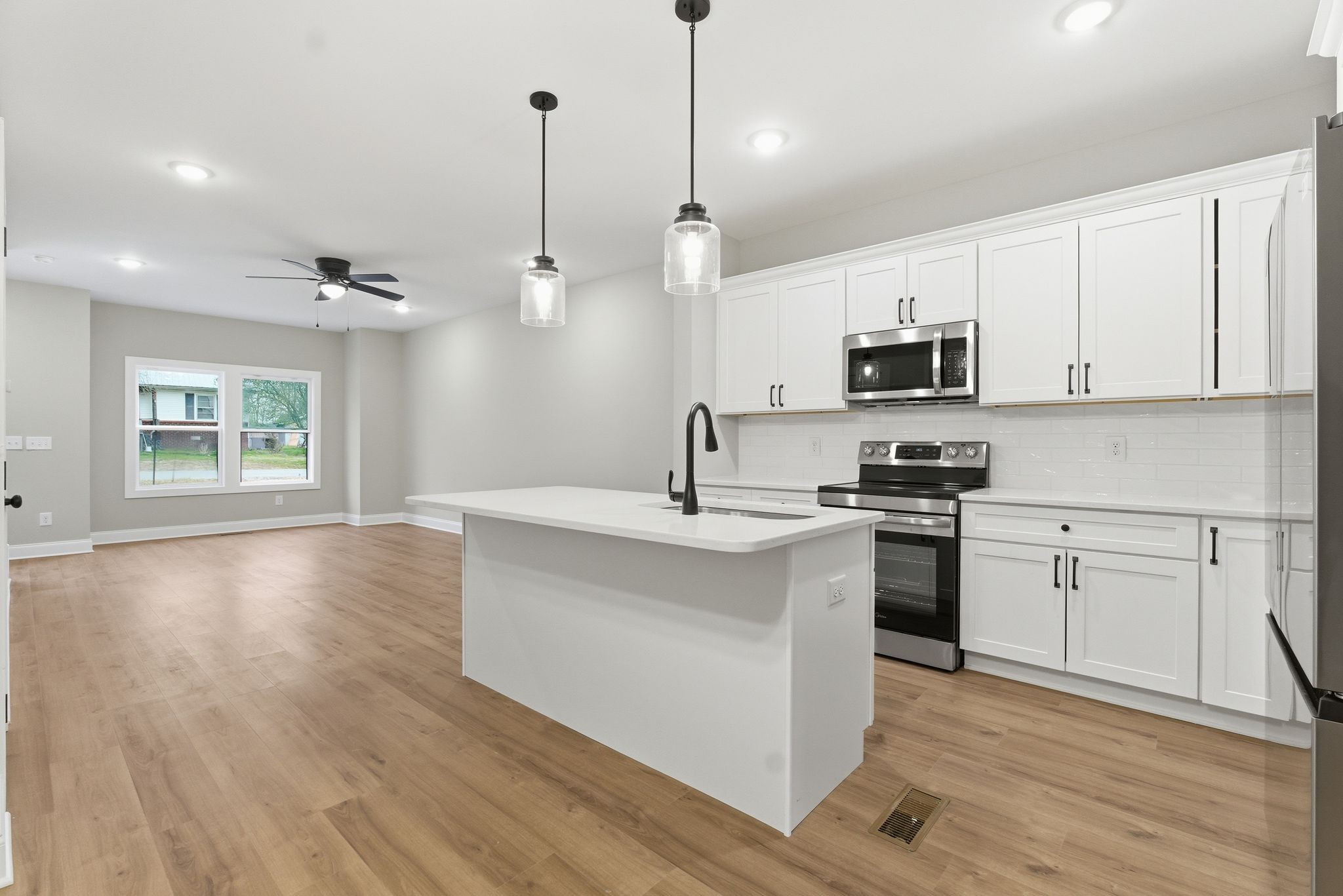 267 West Spring Street Smithville, TN 37166 - Photo 11 of 24