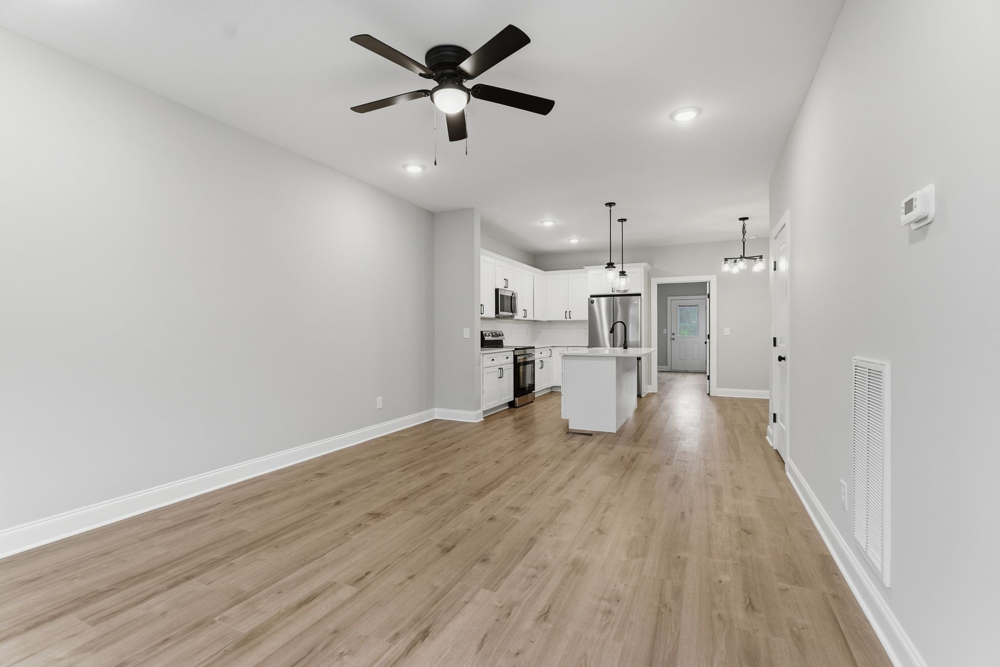 267 West Spring Street Smithville, TN 37166 - Photo 5 of 24