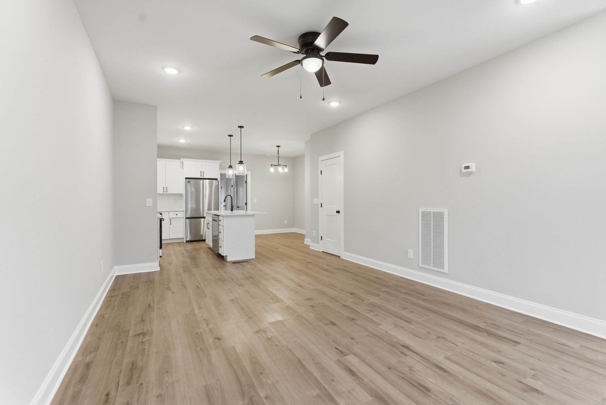 267 West Spring Street Smithville, TN 37166 - Photo 6 of 24