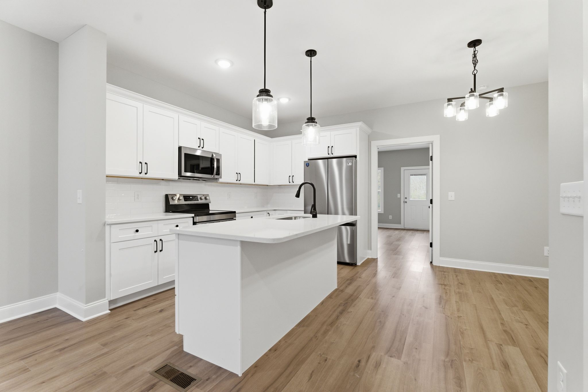 267 West Spring Street Smithville, TN 37166 - Photo 10 of 24