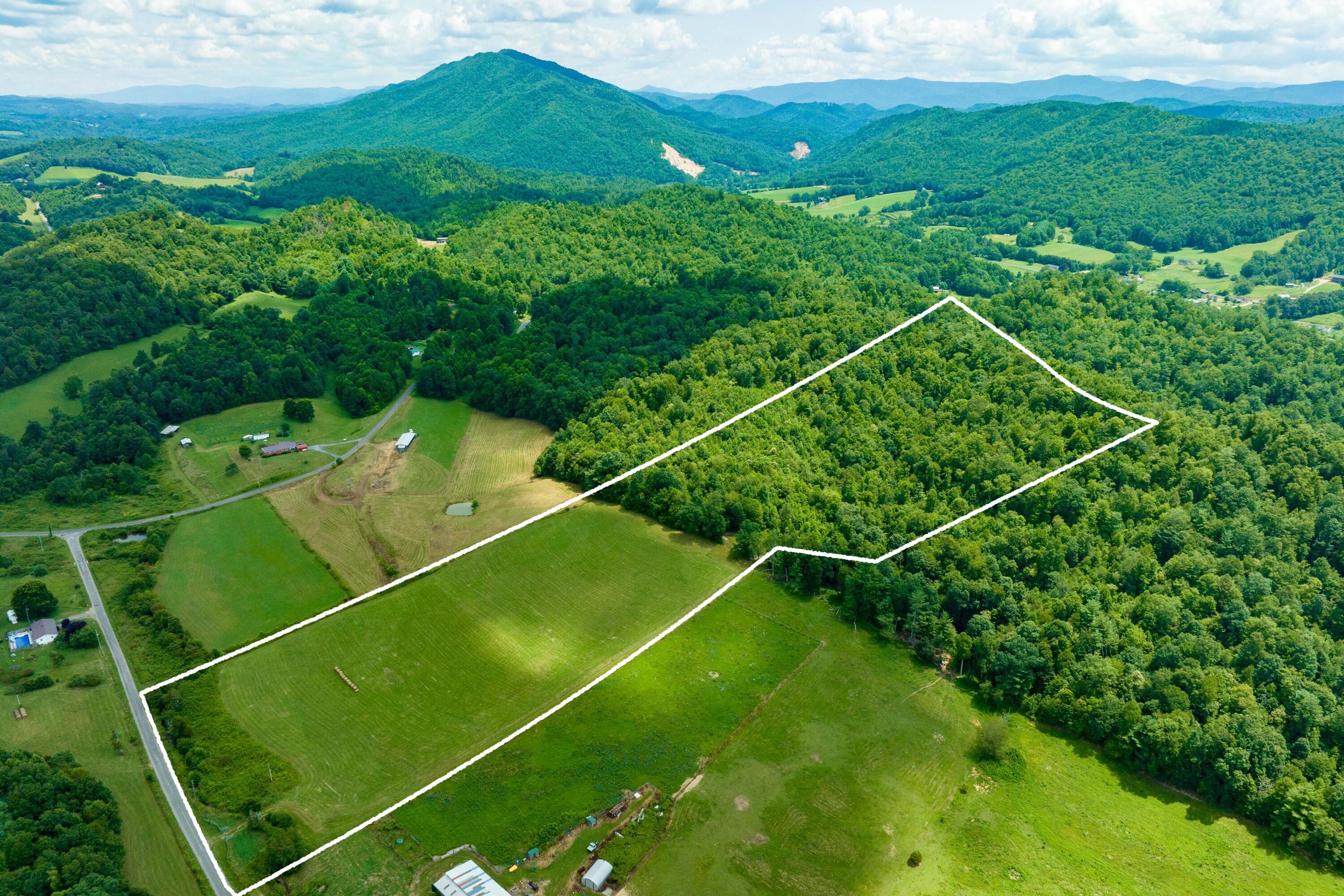 1228 Cobb Creek Road, Unit 2 Butler, TN 37640 - Photo 3 of 40 Tbd Cobb Creek (3 of 44)