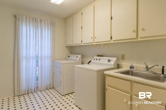 1267 East Spring Valley Drive Mobile, AL 36693 - Photo 19 of 28 Laundry