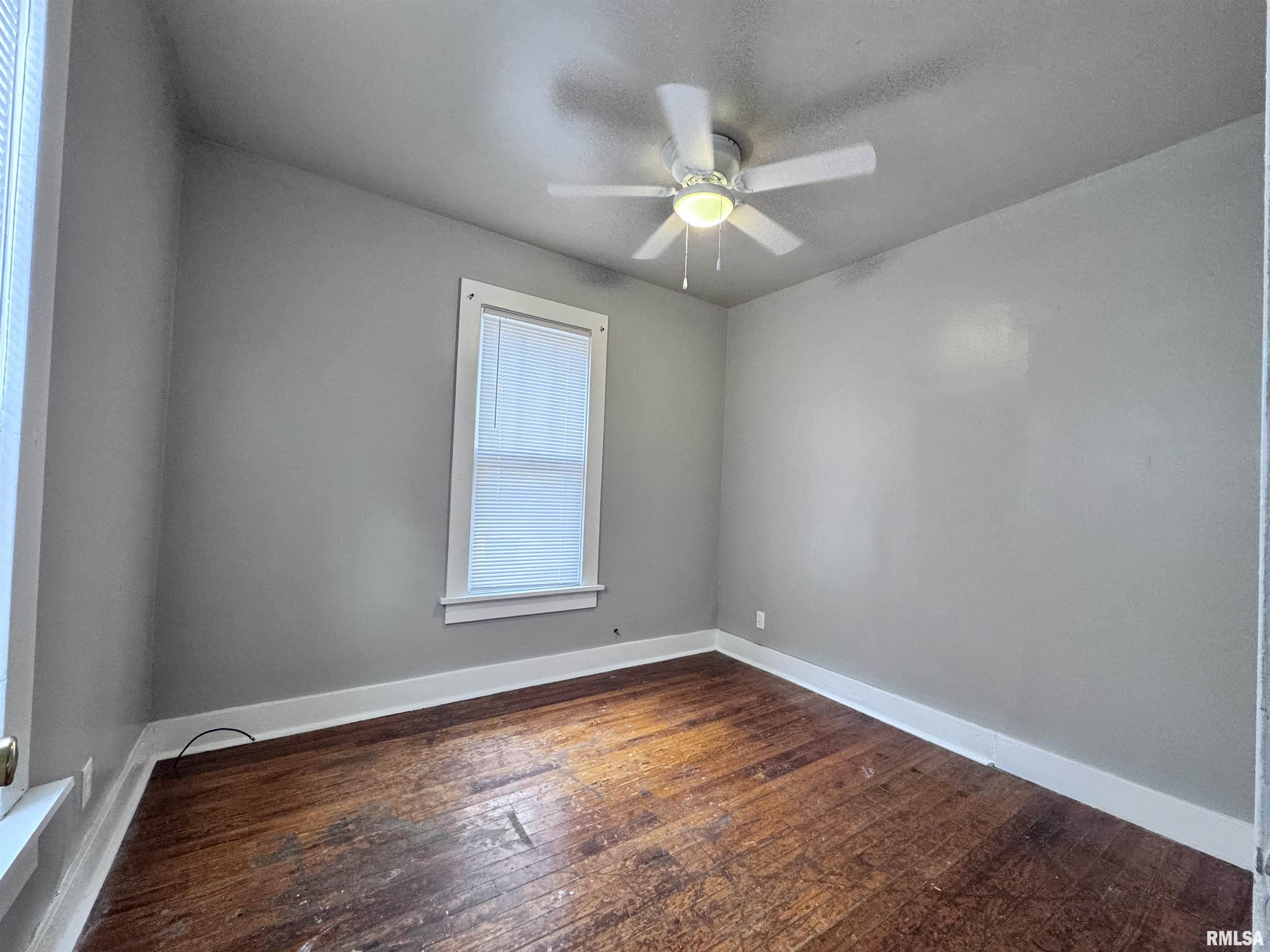 217 North Clay Street Macomb, IL 61455 - Photo 11 of 17