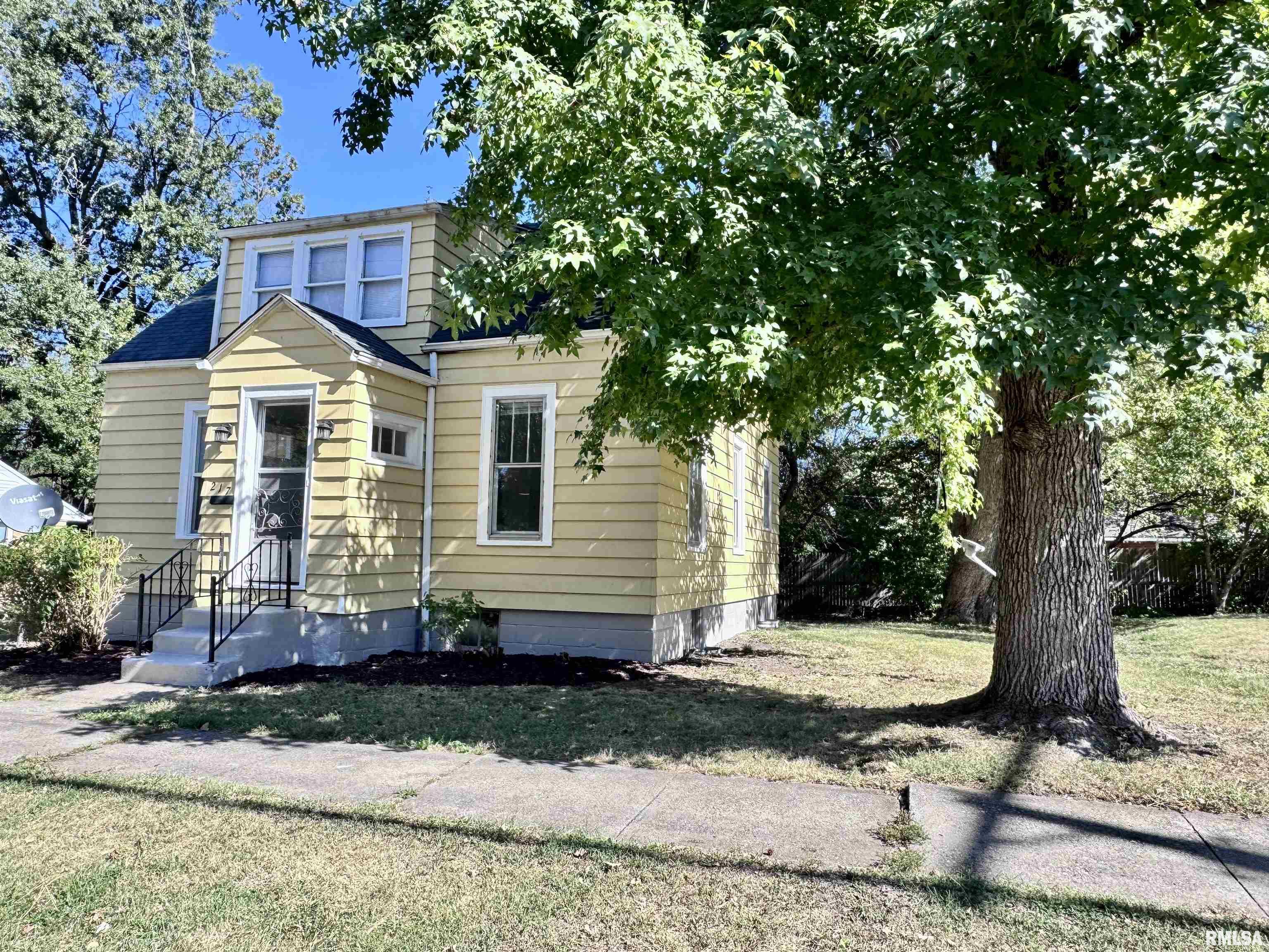 217 North Clay Street Macomb, IL 61455 - Photo 16 of 17