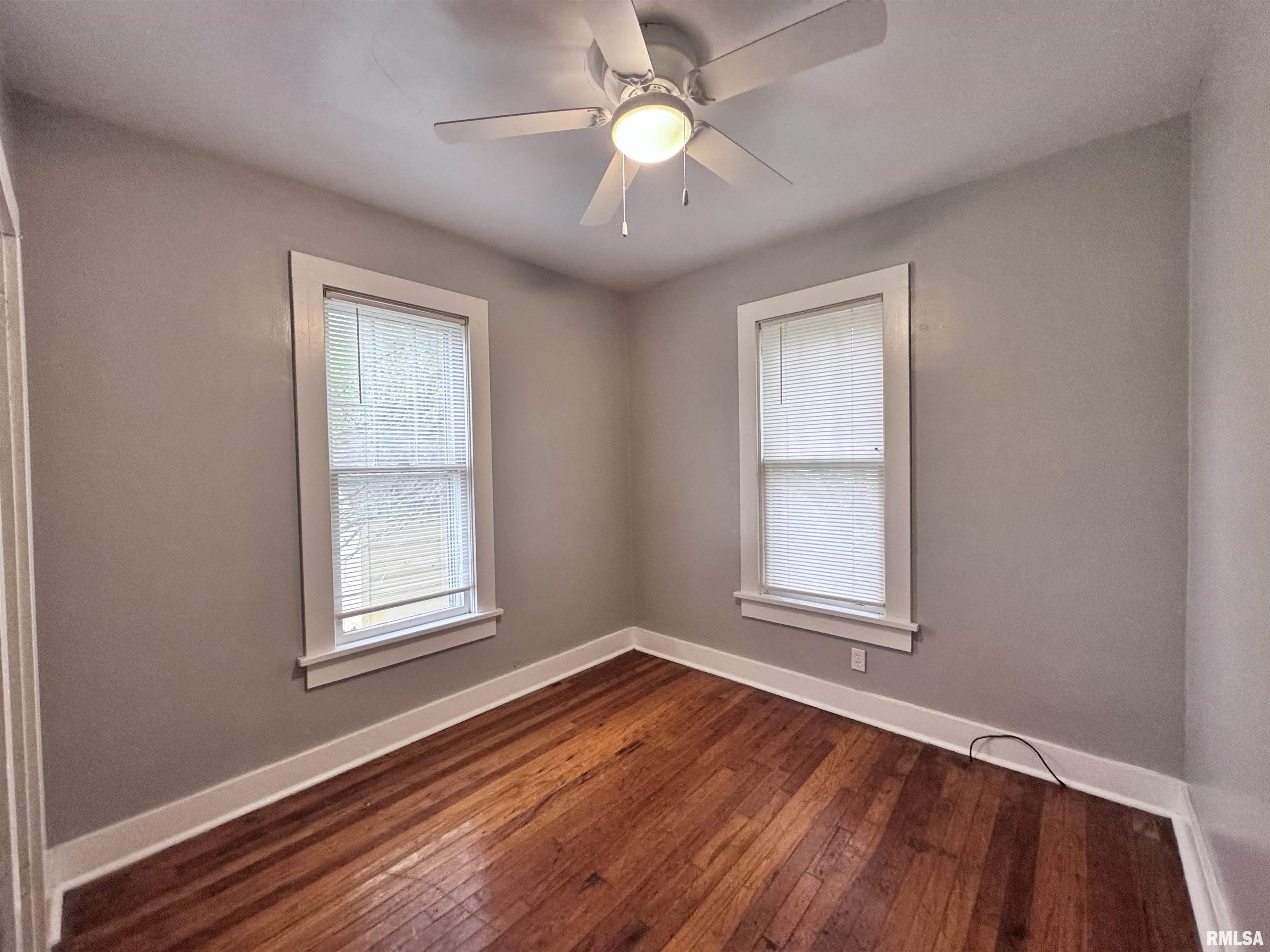 217 North Clay Street Macomb, IL 61455 - Photo 9 of 17