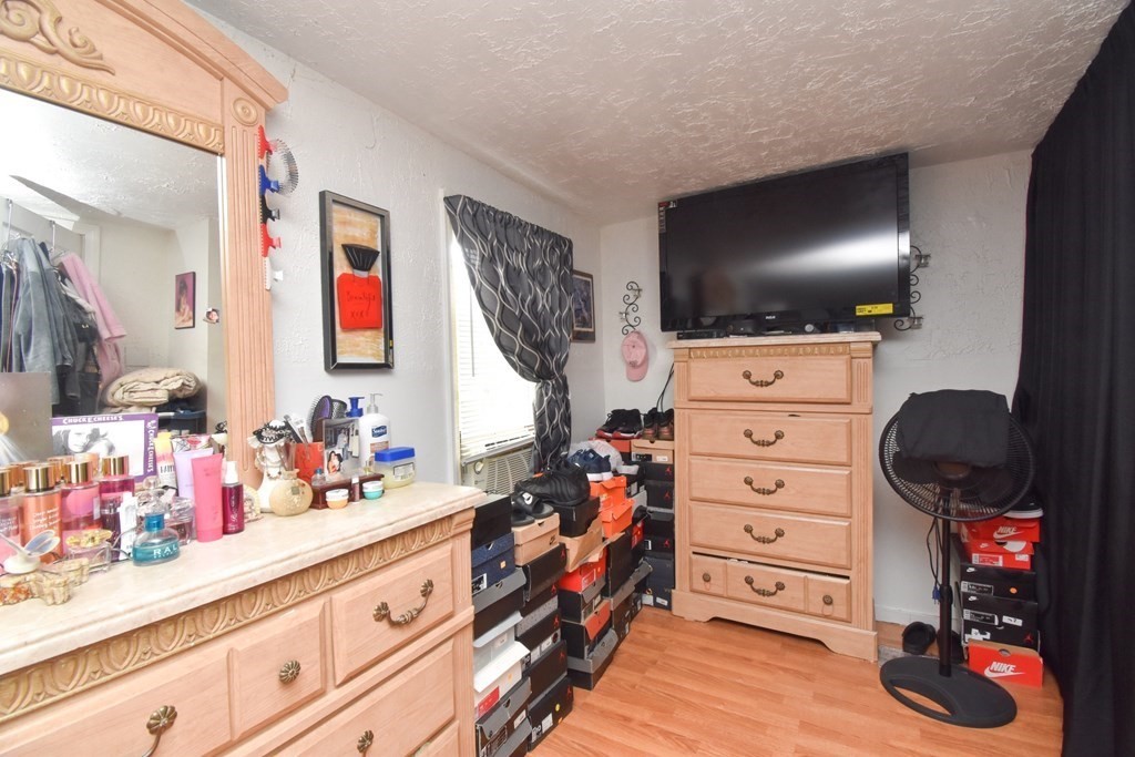 75 Wrentham Road Springfield, MA 01119 - Photo 16 of 24