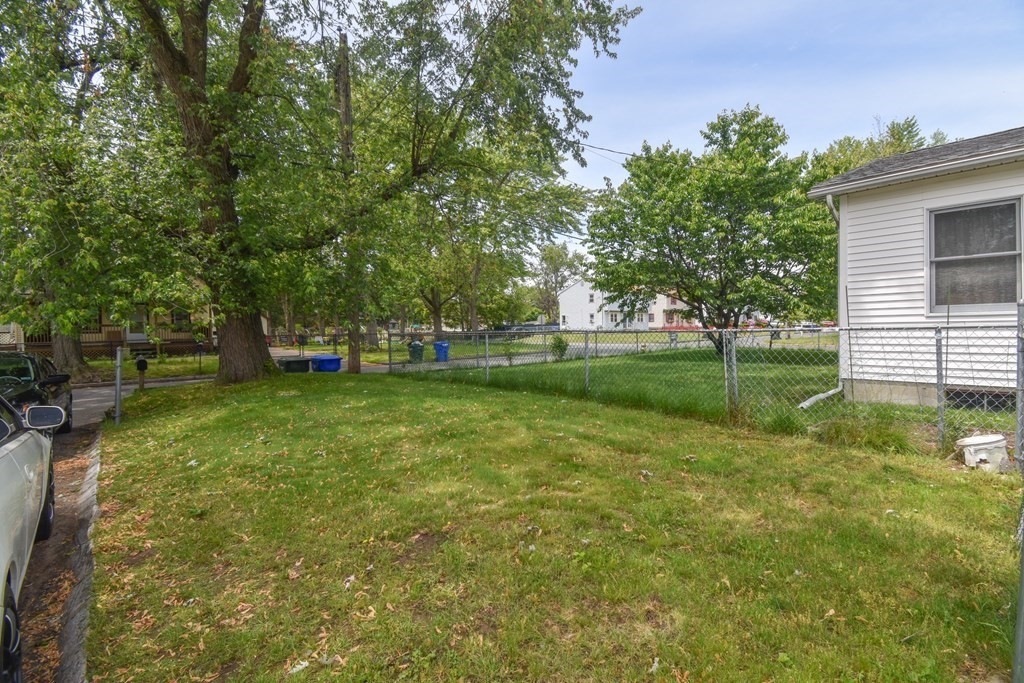 75 Wrentham Road Springfield, MA 01119 - Photo 19 of 24