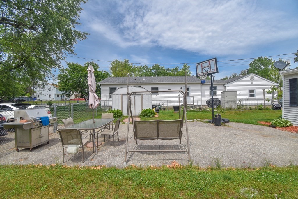 75 Wrentham Road Springfield, MA 01119 - Photo 23 of 24