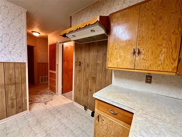 a view of a storage & utility room