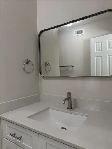 $800 | 1824 Thonig Road, Unit 7, Houston, TX 77055