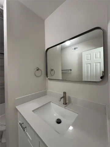 $800 | 1824 Thonig Road, Unit 7, Houston, TX 77055