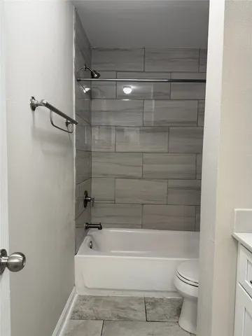 $800 | 1824 Thonig Road, Unit 7, Houston, TX 77055