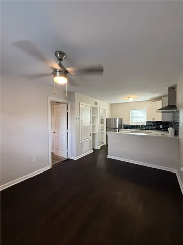 $800 | 1824 Thonig Road, Unit 7, Houston, TX 77055