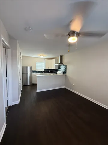 $800 | 1824 Thonig Road, Unit 7, Houston, TX 77055