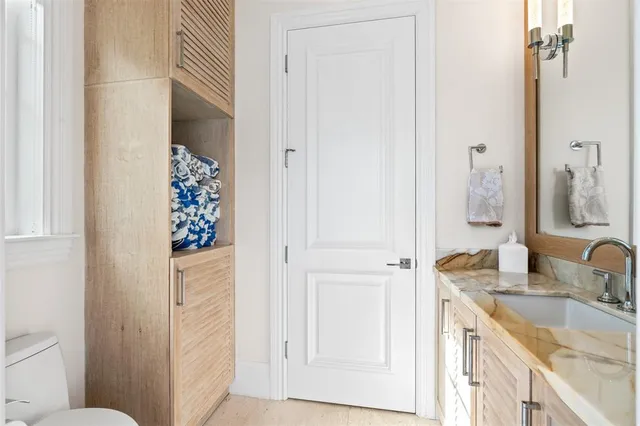 $12,900,000 | 400 Coral Way, Fort Lauderdale, FL 33301