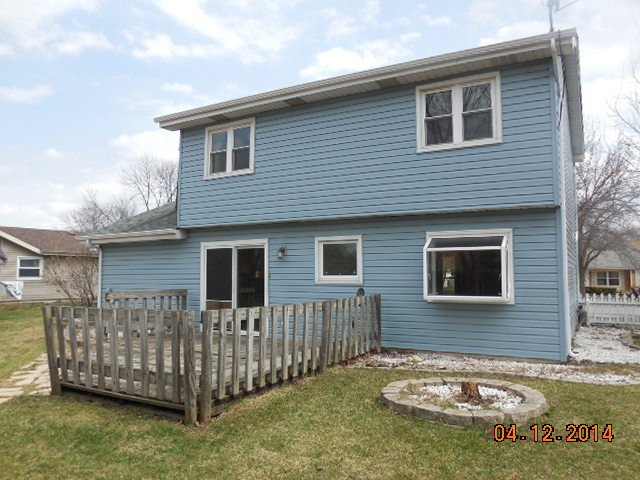 239 Capitol Drive Bolingbrook, IL 60440 - Photo 2 of 14