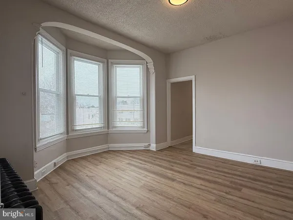 $1,200 | 1113 Lafayette Avenue, Unit 2R, Prospect Park, PA 19076