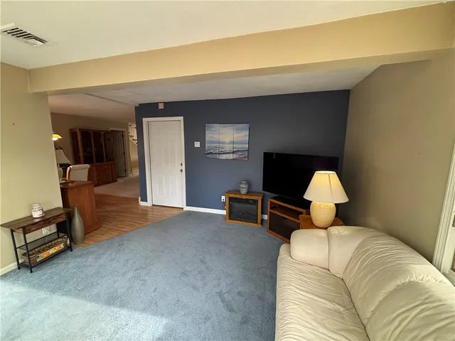 $369,900 | 62 Governors Hill, Unit 572, West Warwick, RI 02893