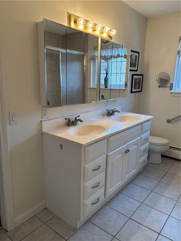 $369,900 | 62 Governors Hill, Unit 572, West Warwick, RI 02893