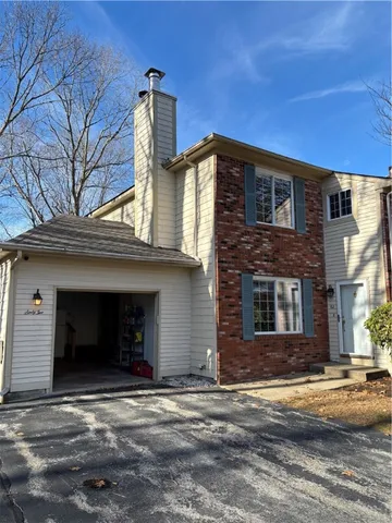 $369,900 | 62 Governors Hill, Unit 572, West Warwick, RI 02893