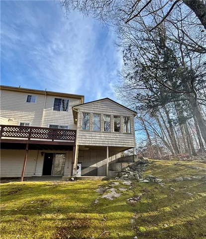 $369,900 | 62 Governors Hill, Unit 572, West Warwick, RI 02893