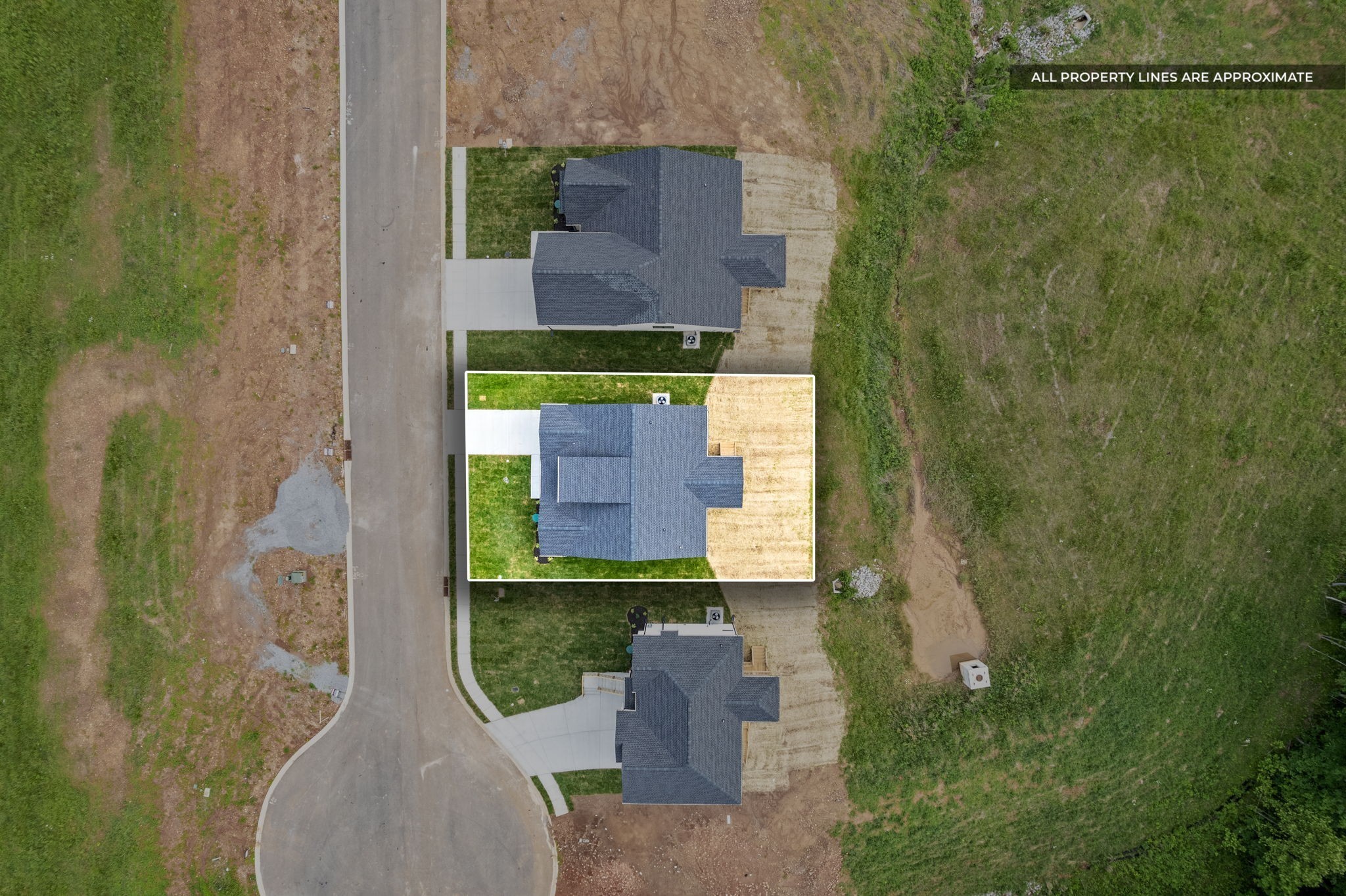 201 Dewberry Road Clarksville, TN 37042 - Photo 39 of 56 an aerial view of a house with a yard
