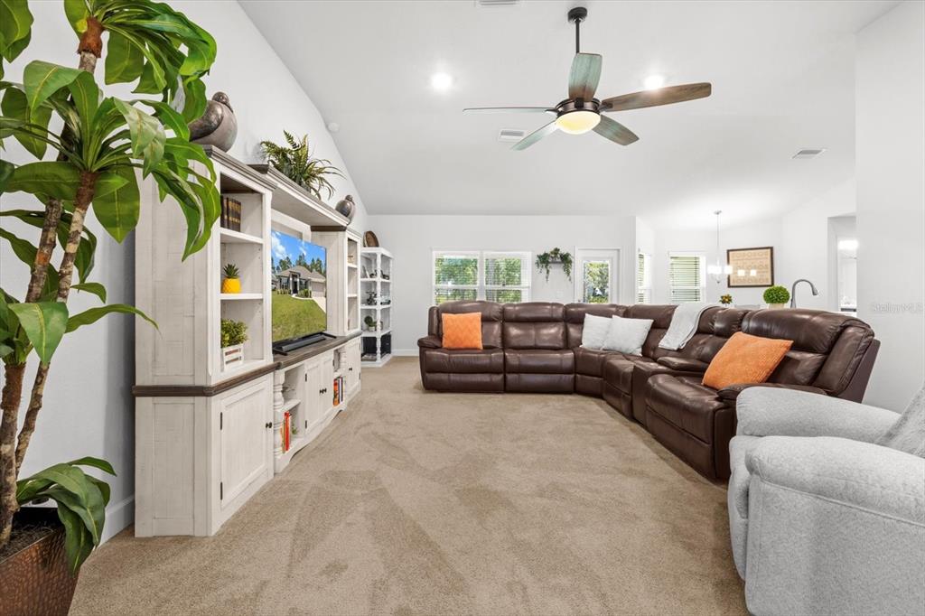 11042 Heth Court Weeki Wachee, FL 34613 - Photo 4 of 43 a living room with furniture