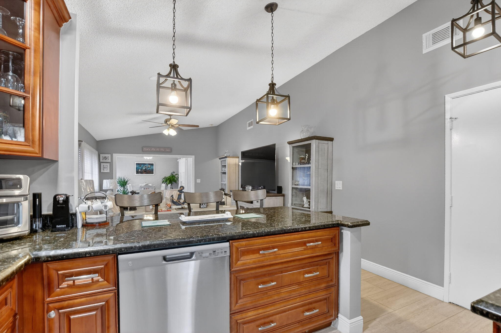 8081 Springtree Road, Unit C Boca Raton, FL 33496 - Photo 8 of 39 8-web-or-mls-DSC_5071