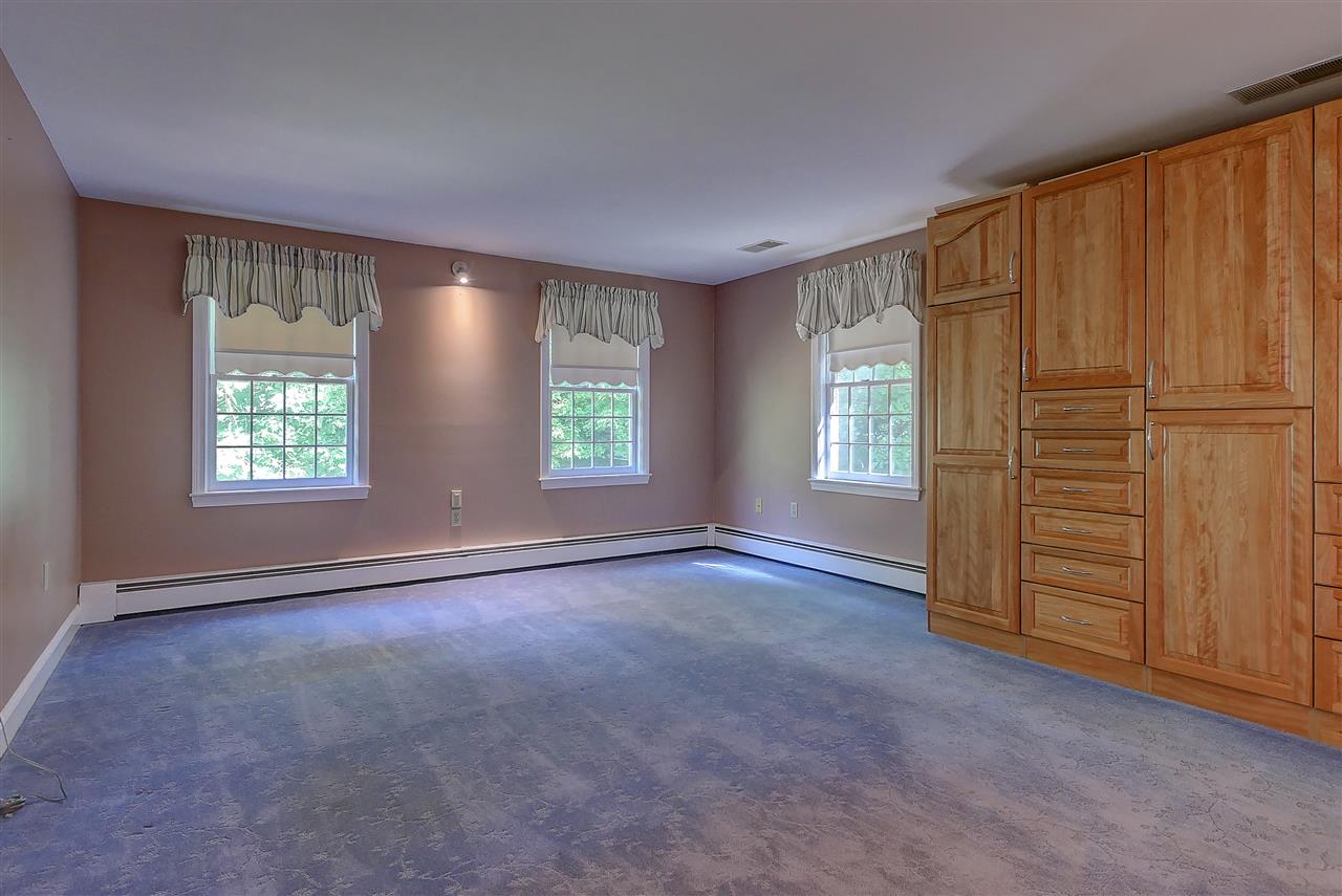 4 Tanbark Road Windham, NH 03087 - Photo 31 of 34