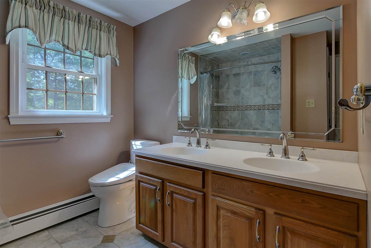 4 Tanbark Road Windham, NH 03087 - Photo 32 of 34