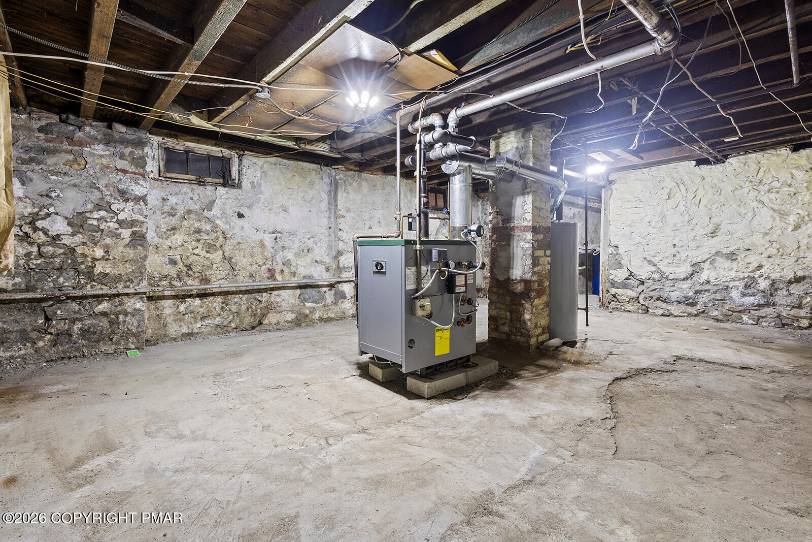 532 Eynon Street Scranton, PA 18504 - Photo 17 of 23 H27A0143_websize