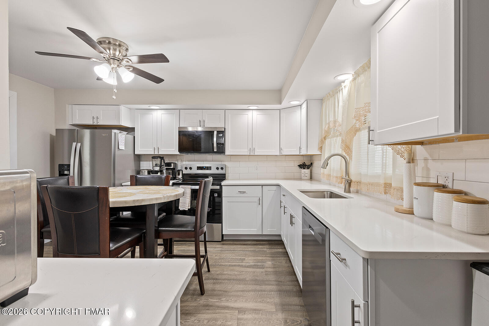 532 Eynon Street Scranton, PA 18504 - Photo 9 of 23 H27A0063_websize