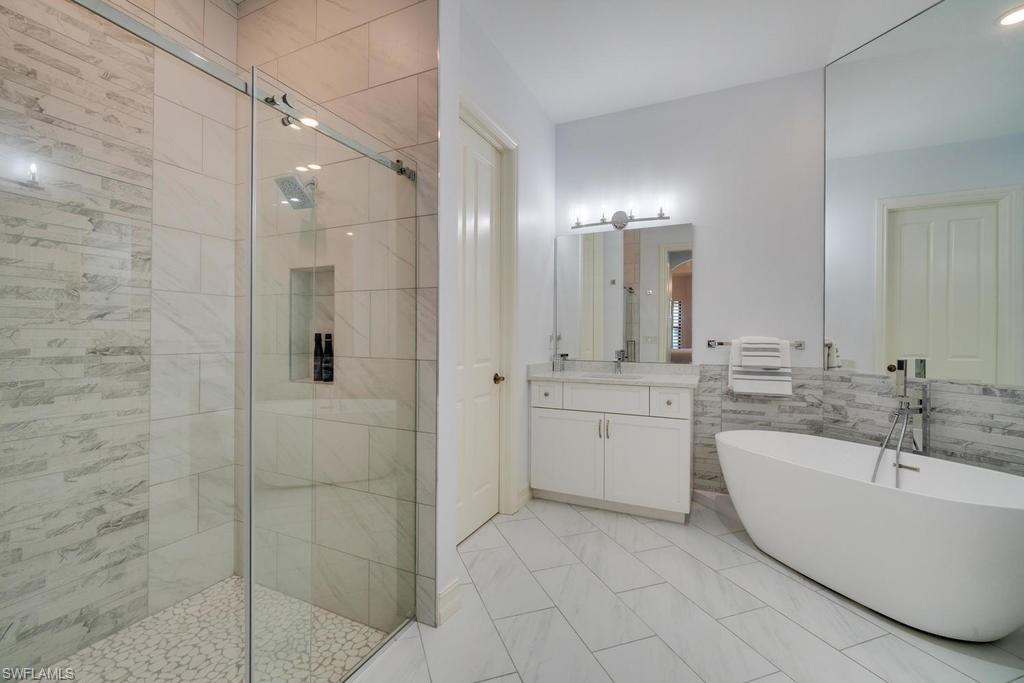 7453 Moorgate Point Way Naples, FL 34113 - Photo 3 of 11 Gallery Image 3