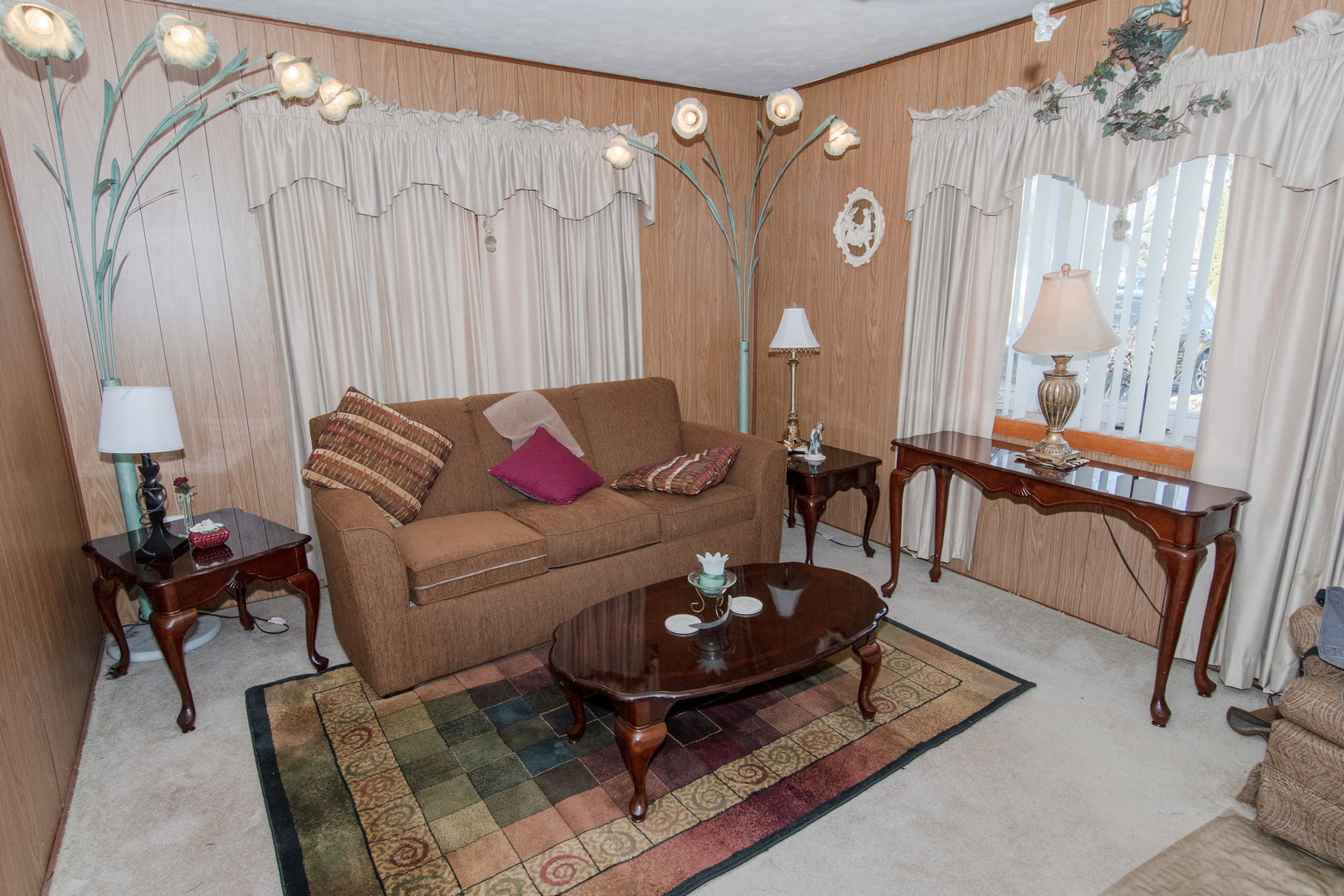 306 Luana Road Joliet, IL 60433 - Photo 11 of 25 a living room with furniture and wooden floor