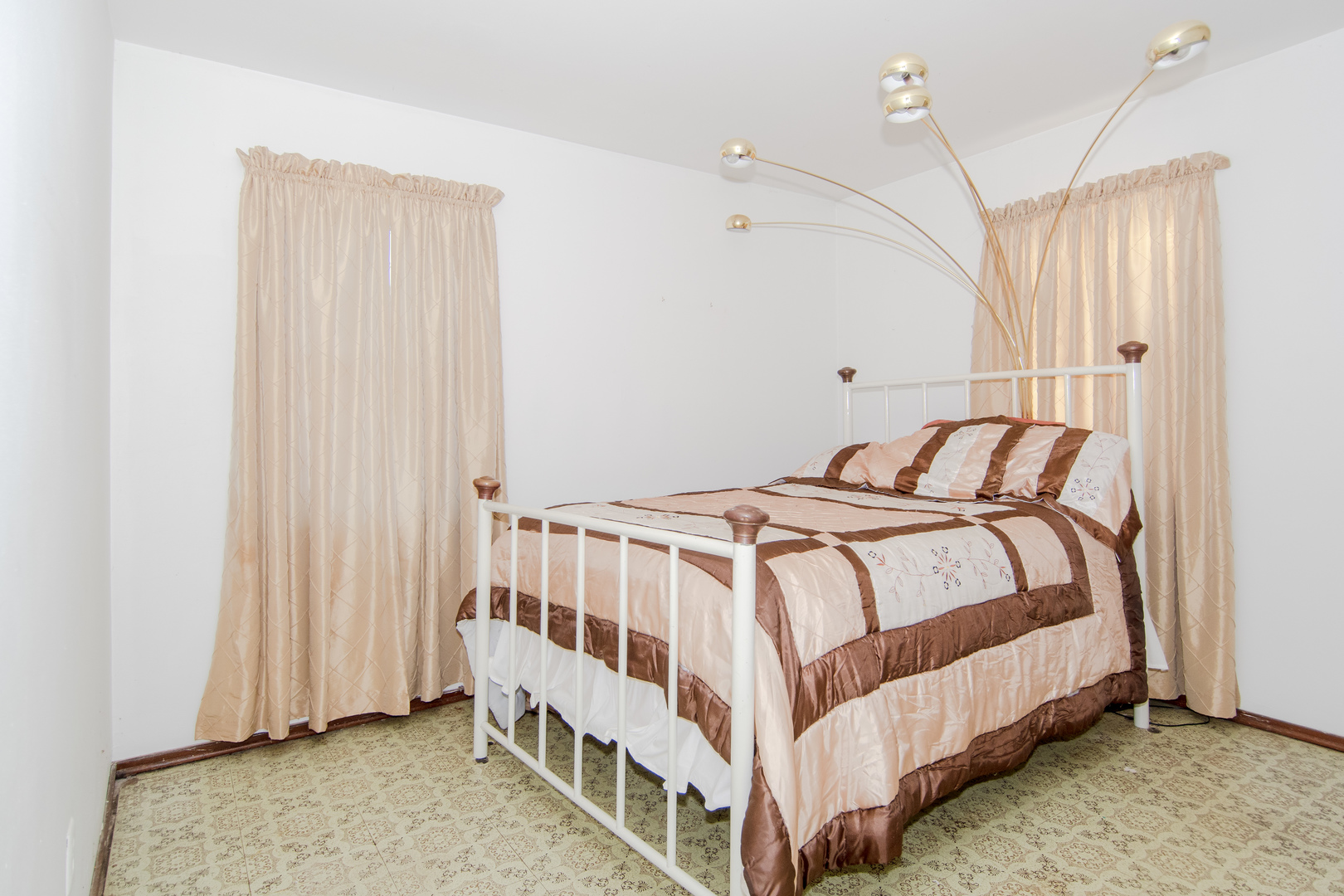 306 Luana Road Joliet, IL 60433 - Photo 19 of 25 a bedroom with a bed and a window