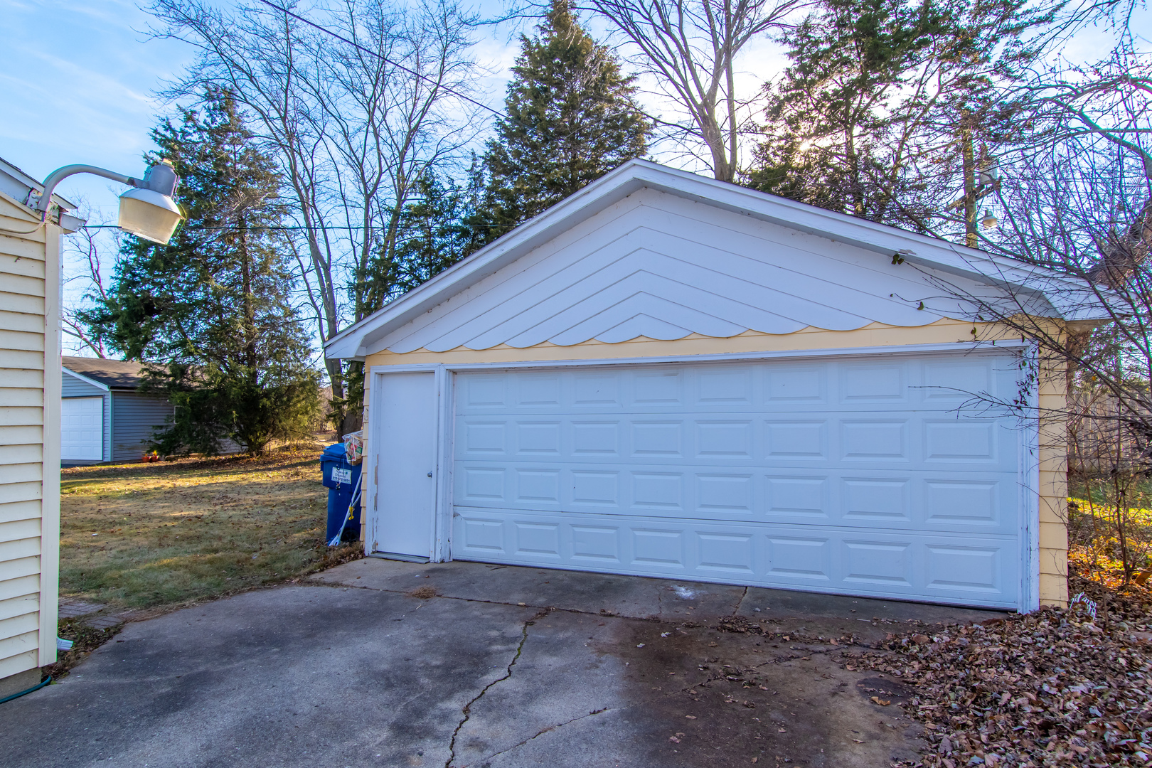 306 Luana Road Joliet, IL 60433 - Photo 8 of 25 a backyard of a house