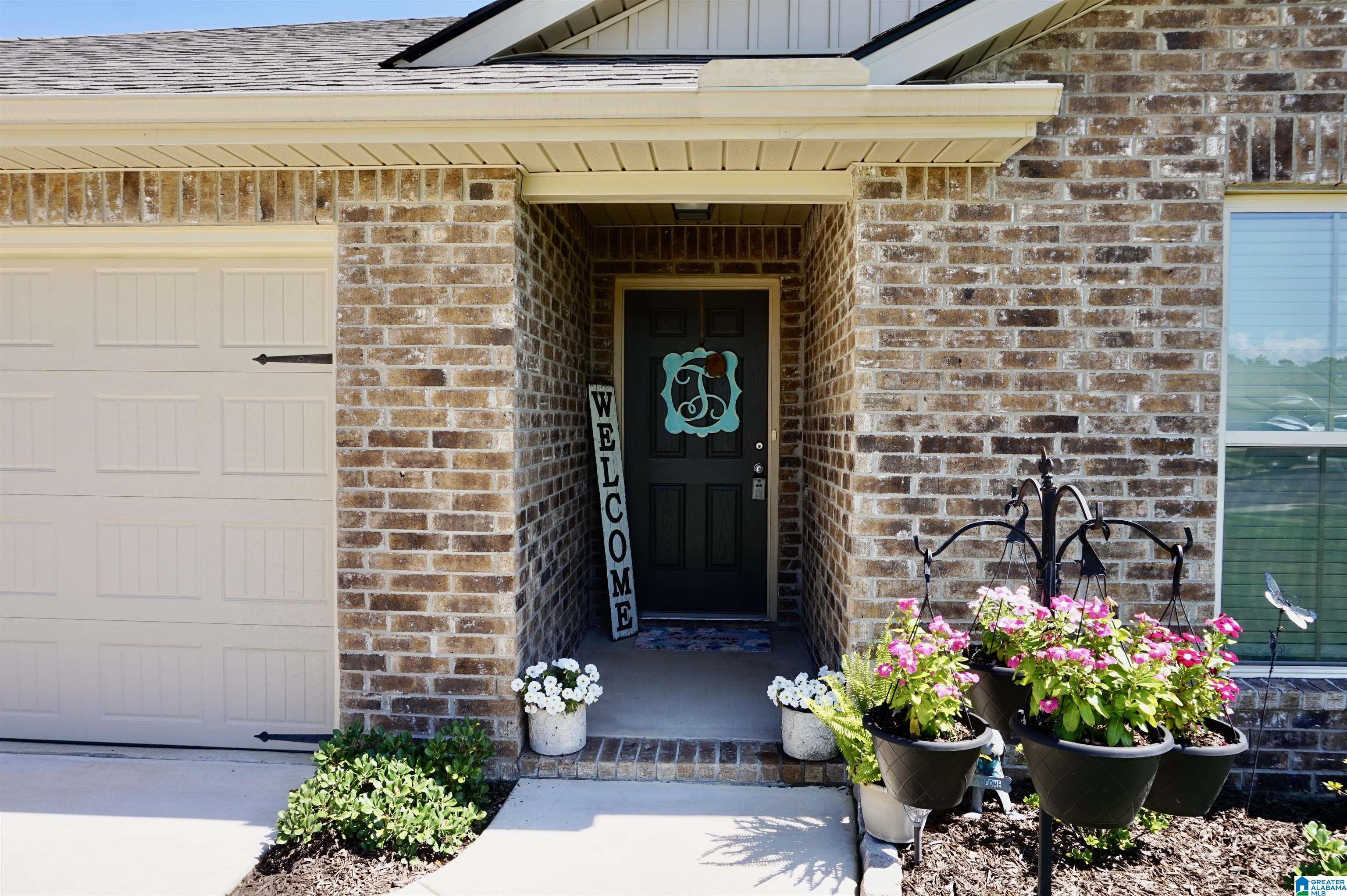 1115 Colonial Drive Southwest Cullman, AL 35055 - Photo 2 of 40