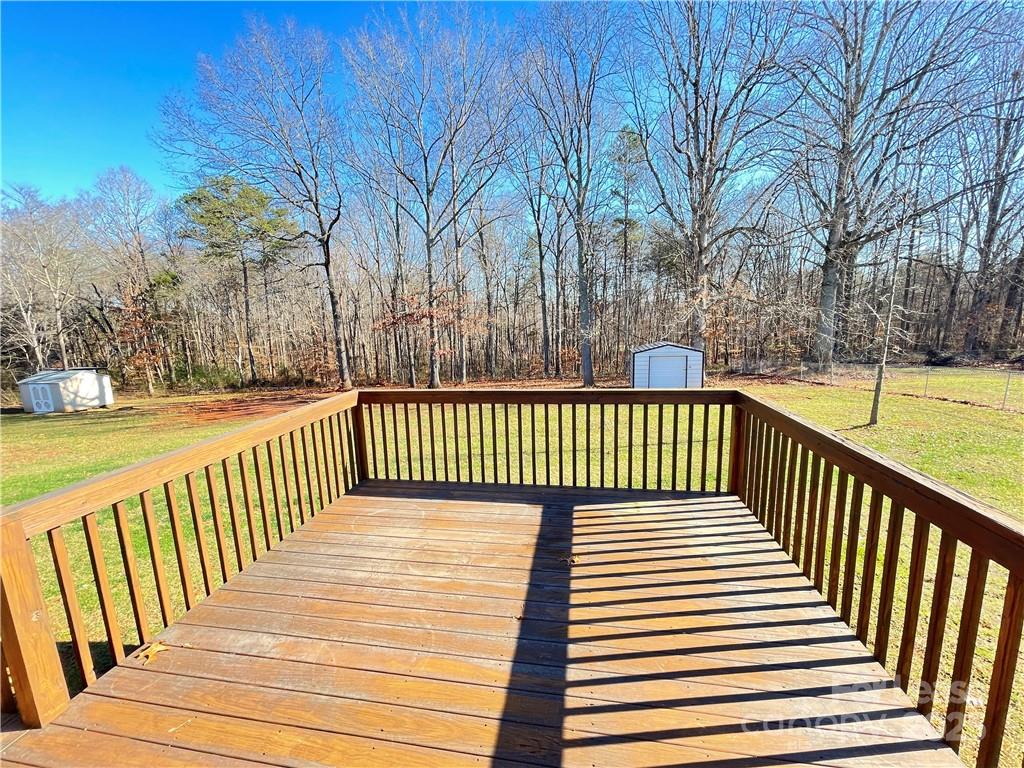 26 East J Street Maiden, NC 28650 - Photo 12 of 12 a side view of a patio on the roof