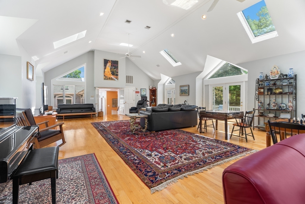 123 Farm Street Dover, MA 02030 - Photo 15 of 31