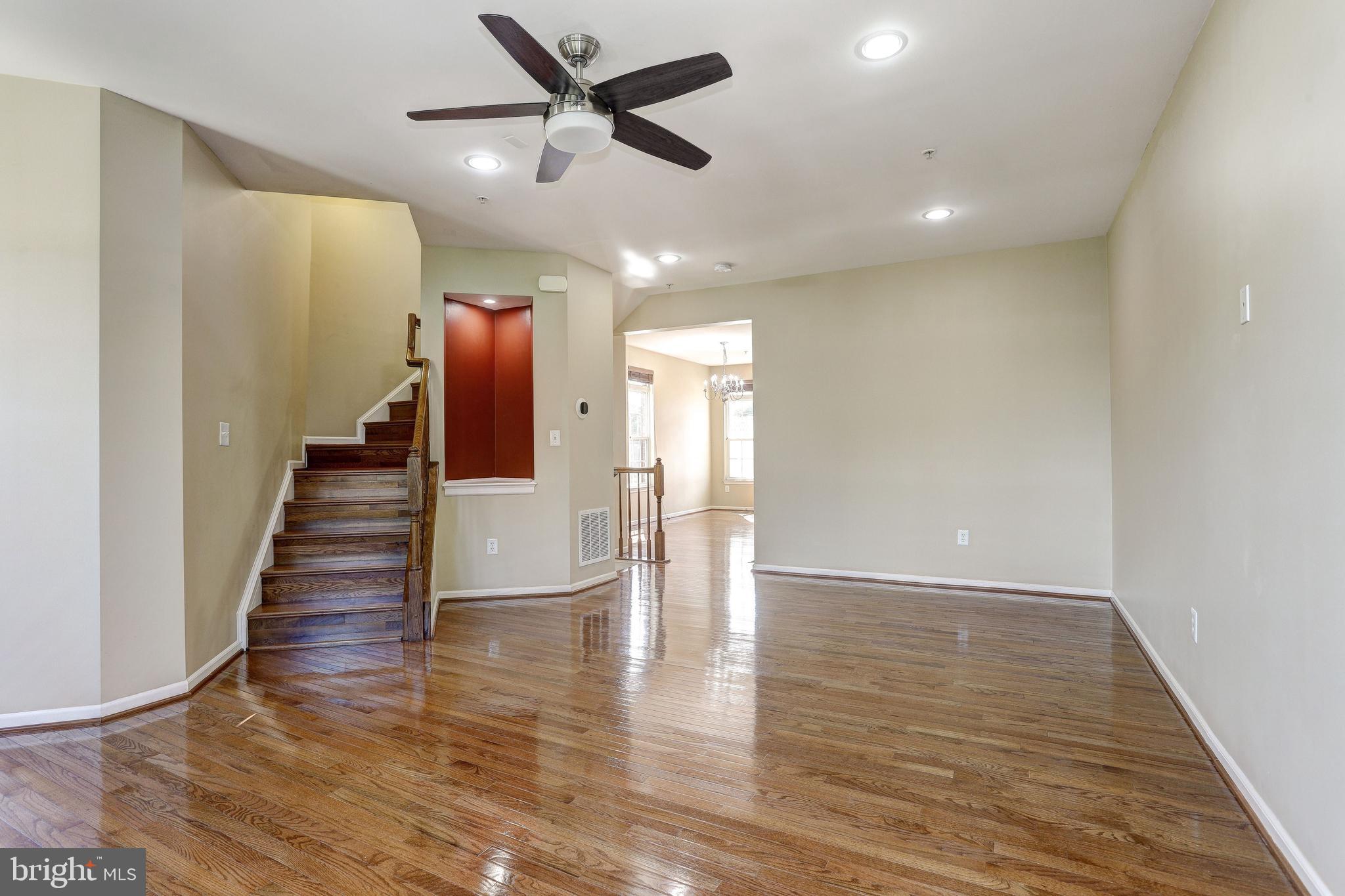 4715 Arsenal Road, Unit 40 Ellicott City, MD 21042 - Photo 15 of 40 Living Room