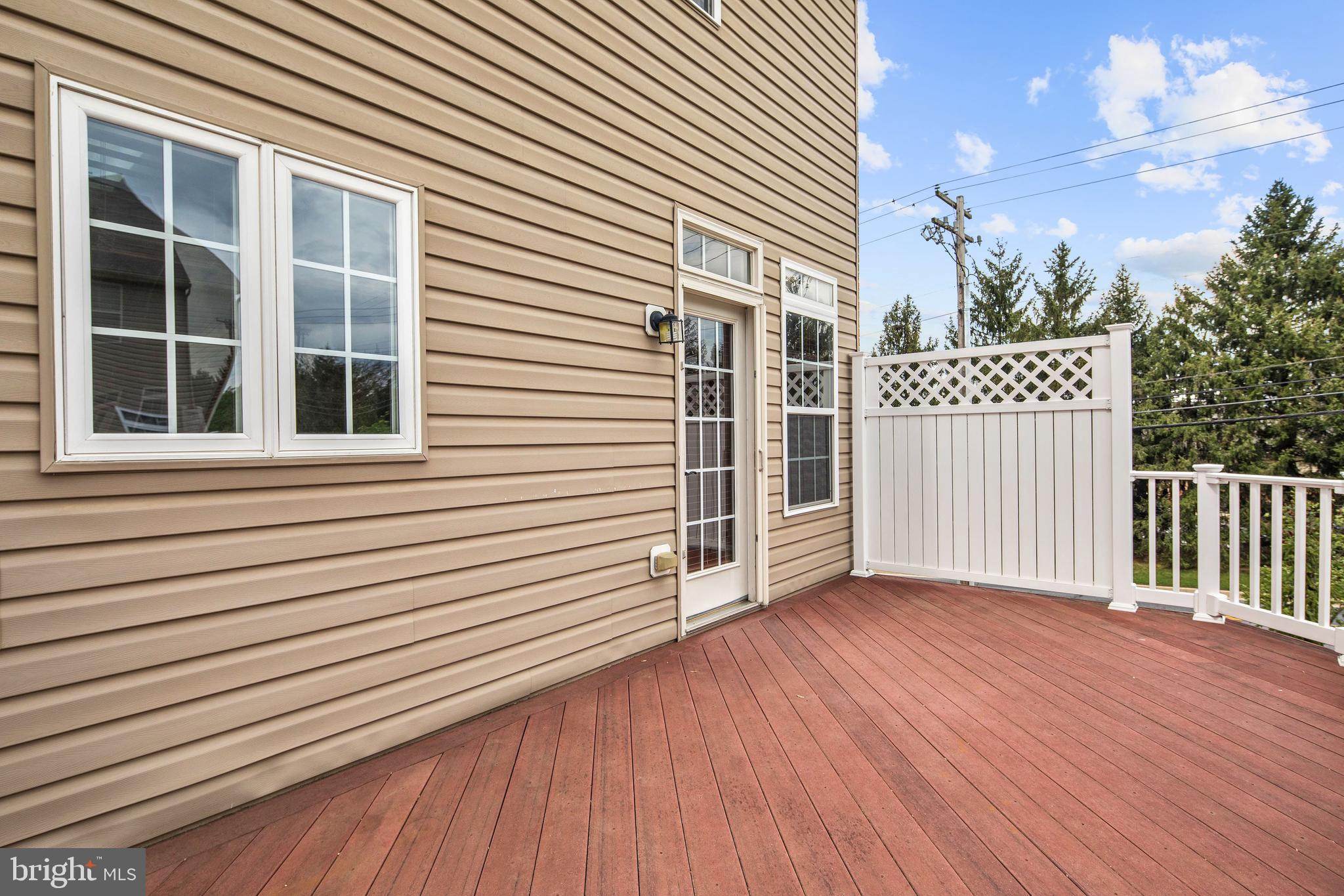 4715 Arsenal Road, Unit 40 Ellicott City, MD 21042 - Photo 29 of 40 Deck
